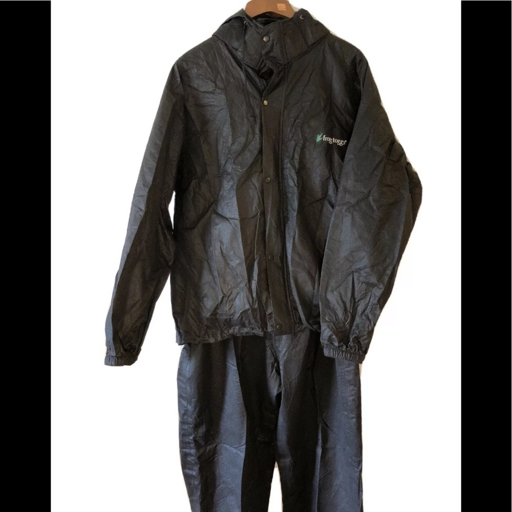 Frogg Toggs rain suit